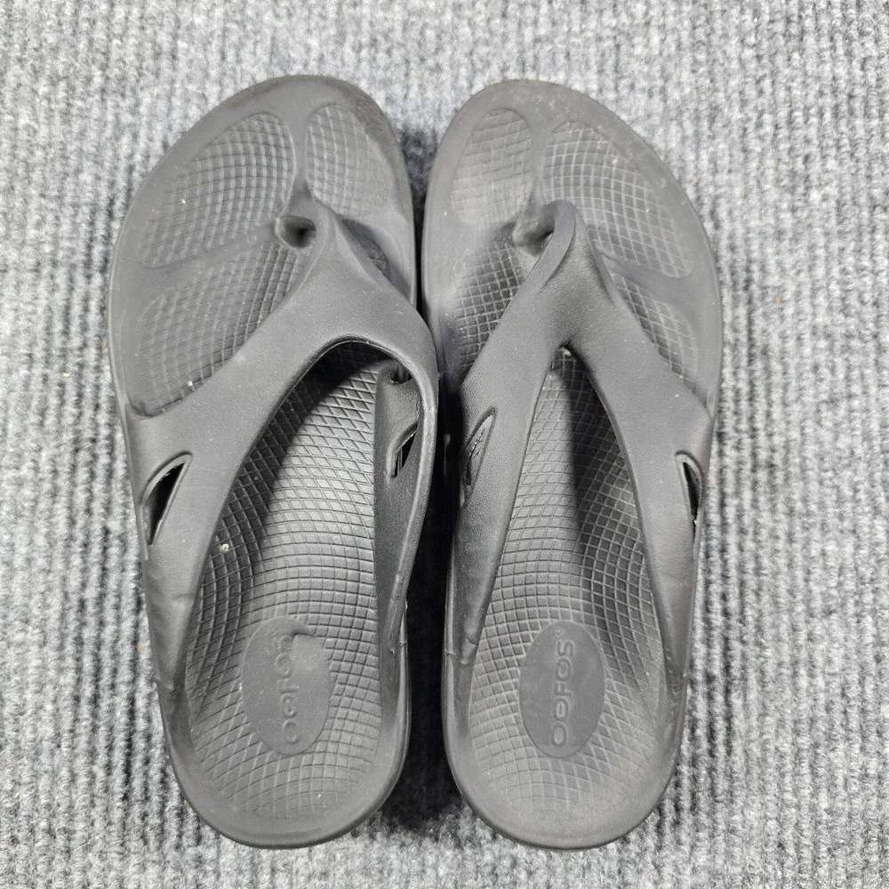 OOFOS Sandals Mens Size 7 Womens Size 9 EU 40 Black OOriginal Recovery Flip Flop